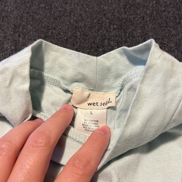 Teal crop top size large - Picture 8 of 8